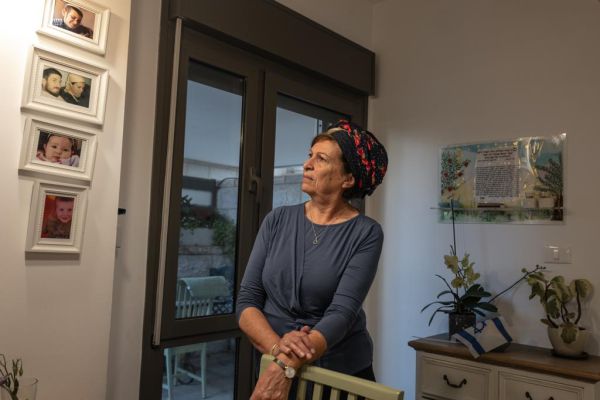 'התנערי מעפר קומי אימי': אמא של רותי פוגל בריאיון מיוחד