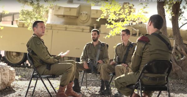 הרמטכ"ל בשיח עם לוחמי שריון על: "טנק הצוערים"| צפו: