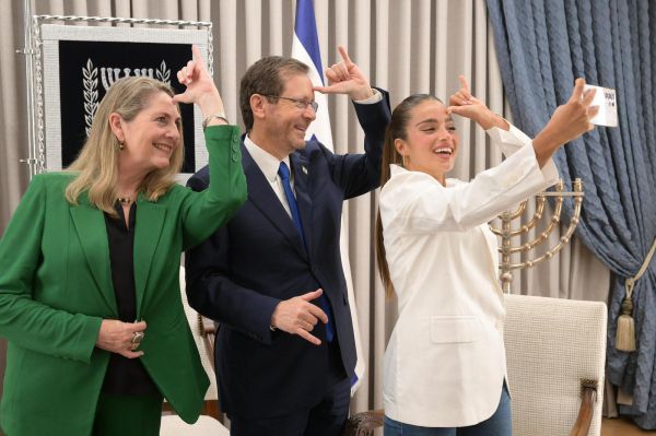 כשנועה קירל והנשיא הרצוג נפגשו: "אפשר סלפי?"