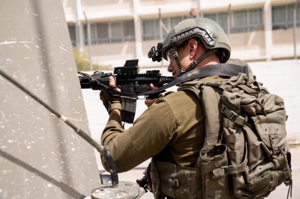 תחת אש: כוחות צה"ל עצרו מחבל מבוקש בעקבת ג'אבר