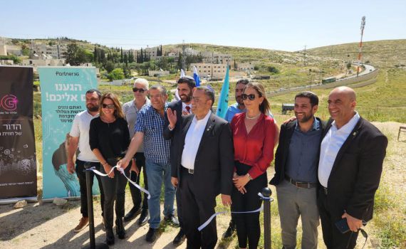 פרטנר והוט מובייל משיקות אתר דור 5 בהר חומה