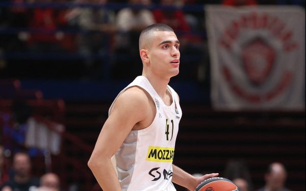 גאווה: ים מדר ציין את יום השואה בדרך מיוחדת