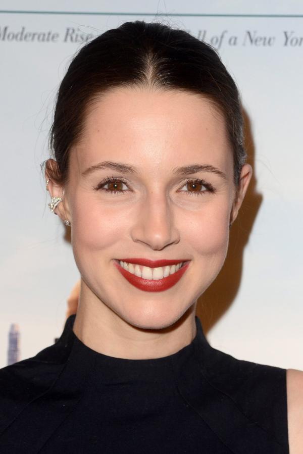 הבלונדה בדרך: כוכבת "הפיג'מות" חוזרת למקורות