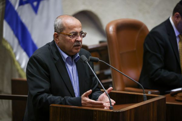 אחרי כסיף: יוזמה חדשה להדחת אחמד טיבי