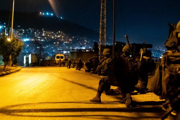 בפעילות לילית באיו"ש: חמישה מבוקשים נעצרו