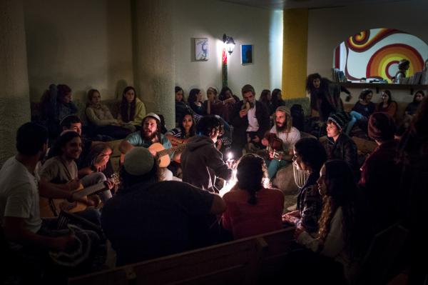 הזולה של חצרוני בשיר לכבוד יום ירושלים