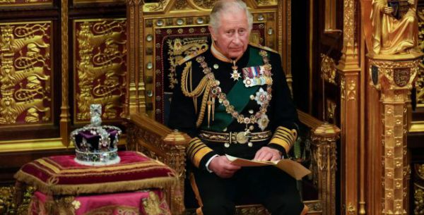 מי נעדר ומה עשה הרב? טקס הכתרת המלך צ'ארלס