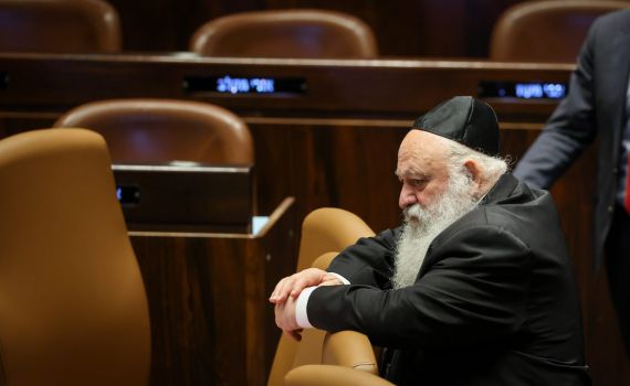 האיום של יהדות התורה: קודם תעבירו את חוק הגיוס