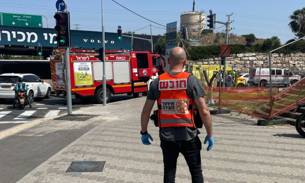 הרצליה: פועל במצב קשה כתוצאה מכוויות חמורות