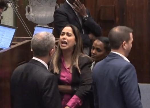 עימות מביש בכנסת: "מנוולת; שקרנית". צפו