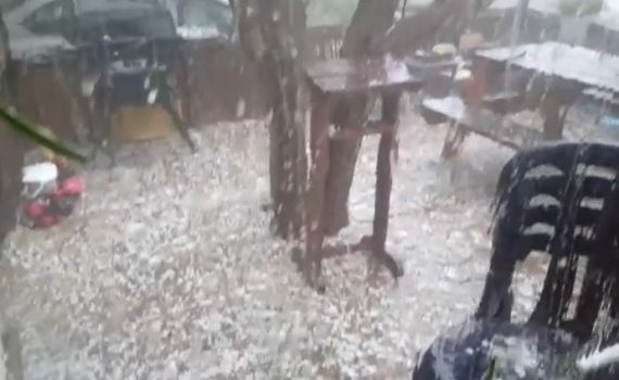 מזג האוויר השתגע: ברד כבד יורד בבקעת הירדן. צפו