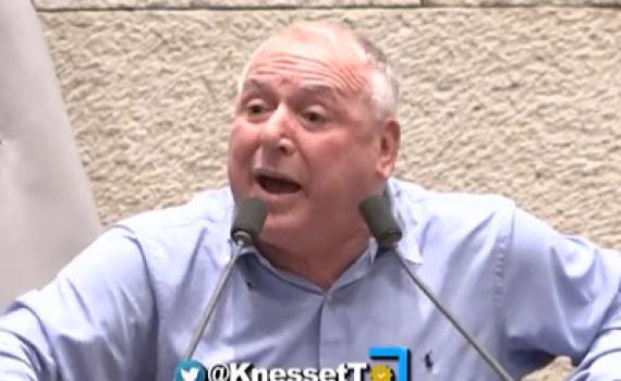 דודי אמסלם: "שחצן ואלים; עוד תשב בבית הסוהר". צפו