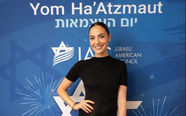 שדרת הכוכבים קוראת לה: גל גדות תזכה לכוכב