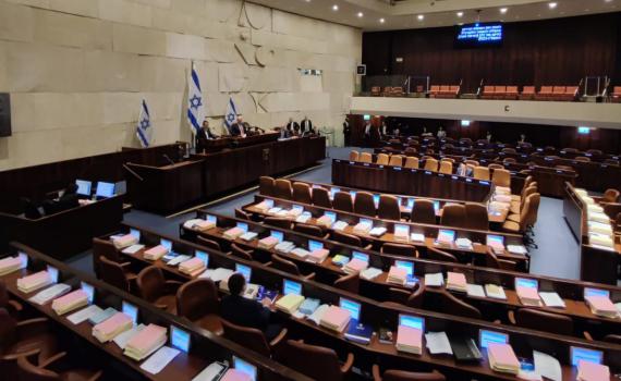 בעקבות מינוי דנון: הפעיל הסרוג חוזר לכנסת