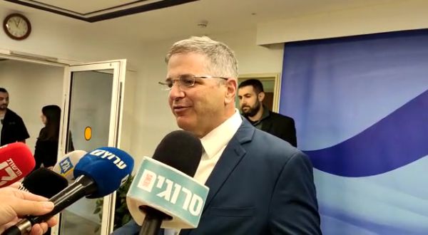 יואב קיש: "פייק של עיתונים, יש שר חינוך אחד"