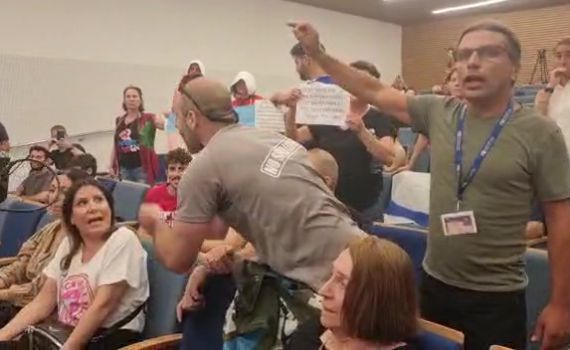 הקואליציה מגבה את רוטמן: "אין דמוקרטיה בהשתקה"