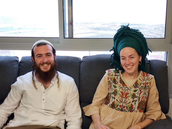 שנה וחצי אחרי רצח בעלה – אתיה דימנטמן התארסה