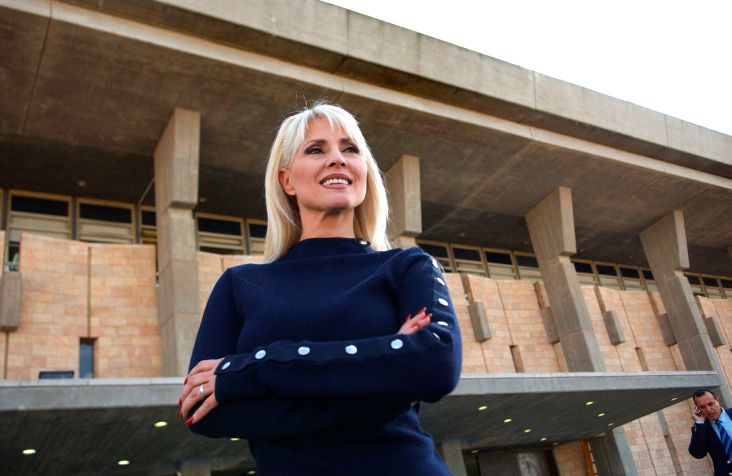 "צפון בוער": פנינה רוזנבלום בשיר חדש על המצב