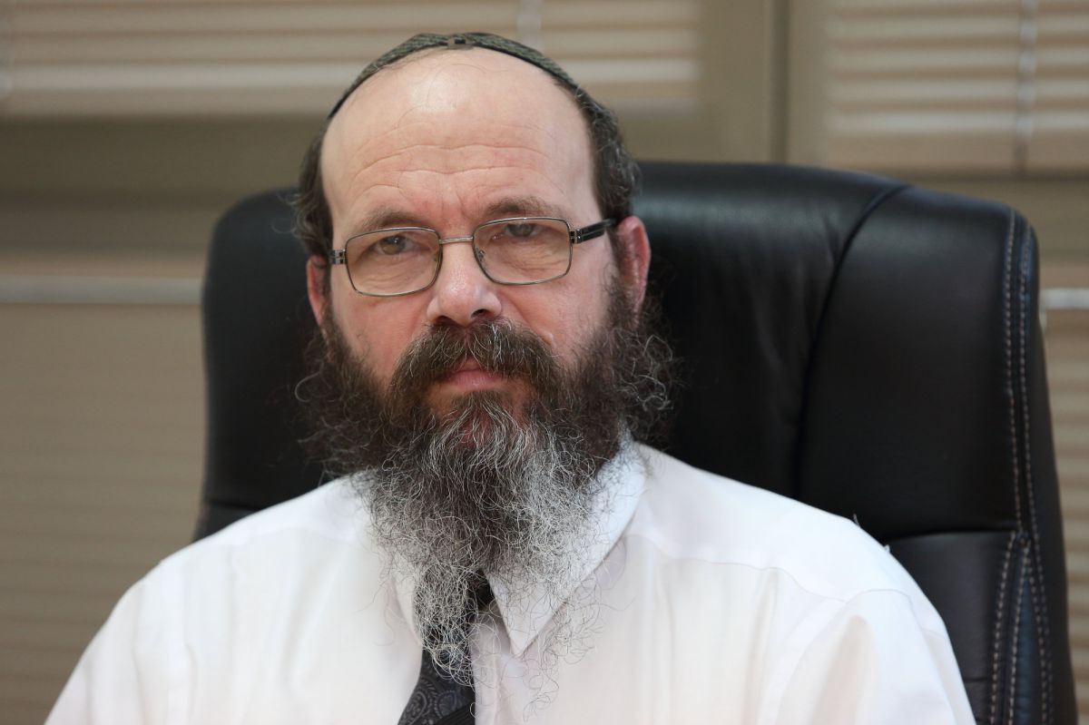 בכירים במשק לרב מיכה הלוי: תתמודד לרב הראשי