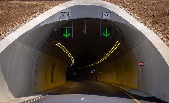 סוף לתופעה המעצבנת במנהרת כביש 16