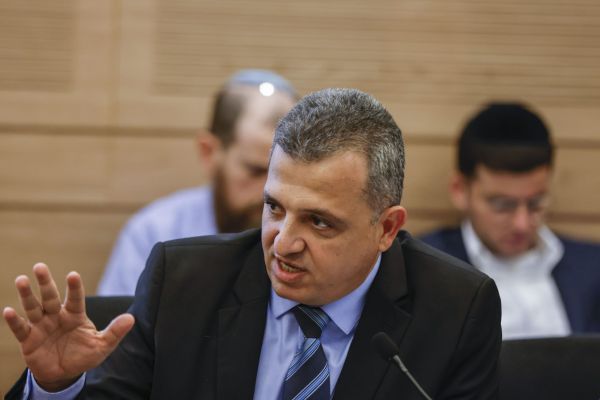 3 תושבי רמת גן נעצרו לאחר שאיימו על ראש העיר