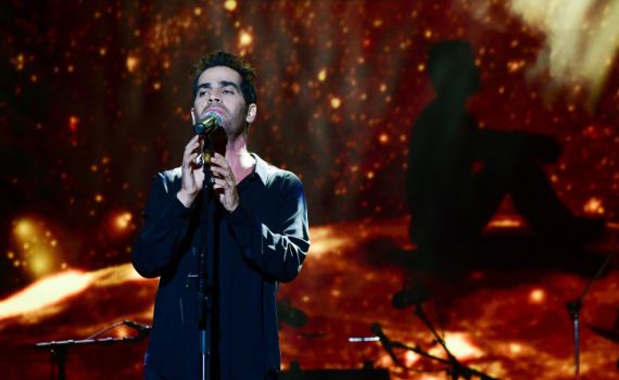 ברקע הביקורת: הנחיות פיקוד העורף במופע של גפן