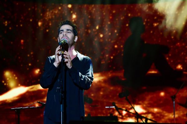 ברקע הביקורת: הנחיות פיקוד העורף במופע של גפן