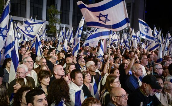 סקר חדש מגלה: כמה שווה מפלגה של ראשי המחאה?