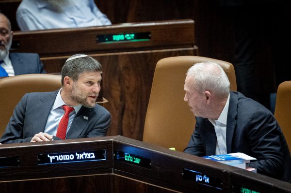 גלנט נגד סמוטריץ: "הרעיון שלו מסוכן ולא אחראי"