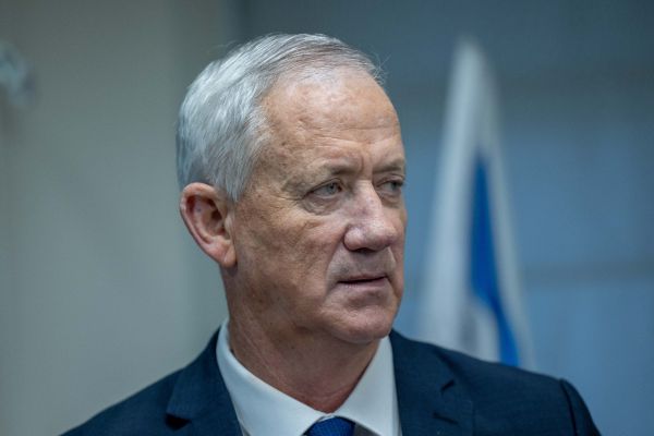 סקר מנדטים: גנץ חזר להוביל; גוש הימין במצוקה