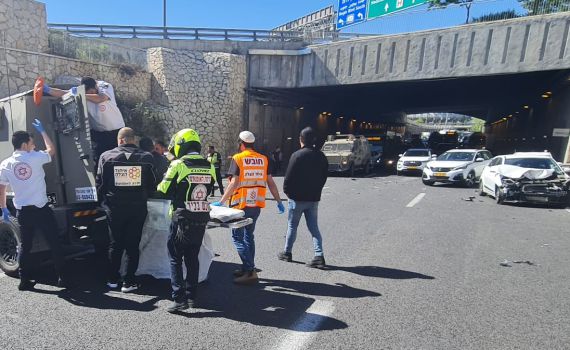 תאונת דרכים בירושלים: כביש בגין נחסם לתנועה