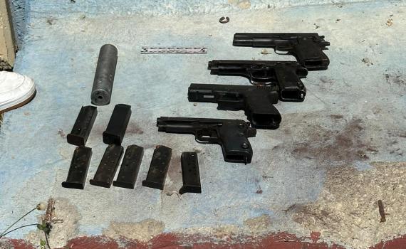 אקדחים ברהיטים: סוכל ניסיון הברחת נשק מעזה