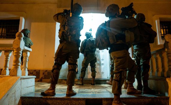 6 מבוקשים נעצרו ביו"ש, רכב וכלי נשק הוחרמו