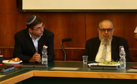 "ואהבתם את הגר": איך ניתן לתקן את היחס שלנו לגרים?