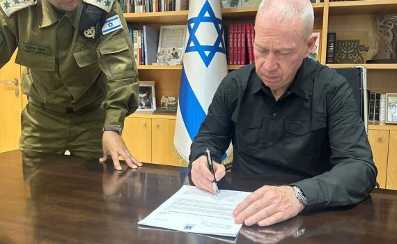 גלנט חתם על 4 צווי מעצר מנהליים ליהודים