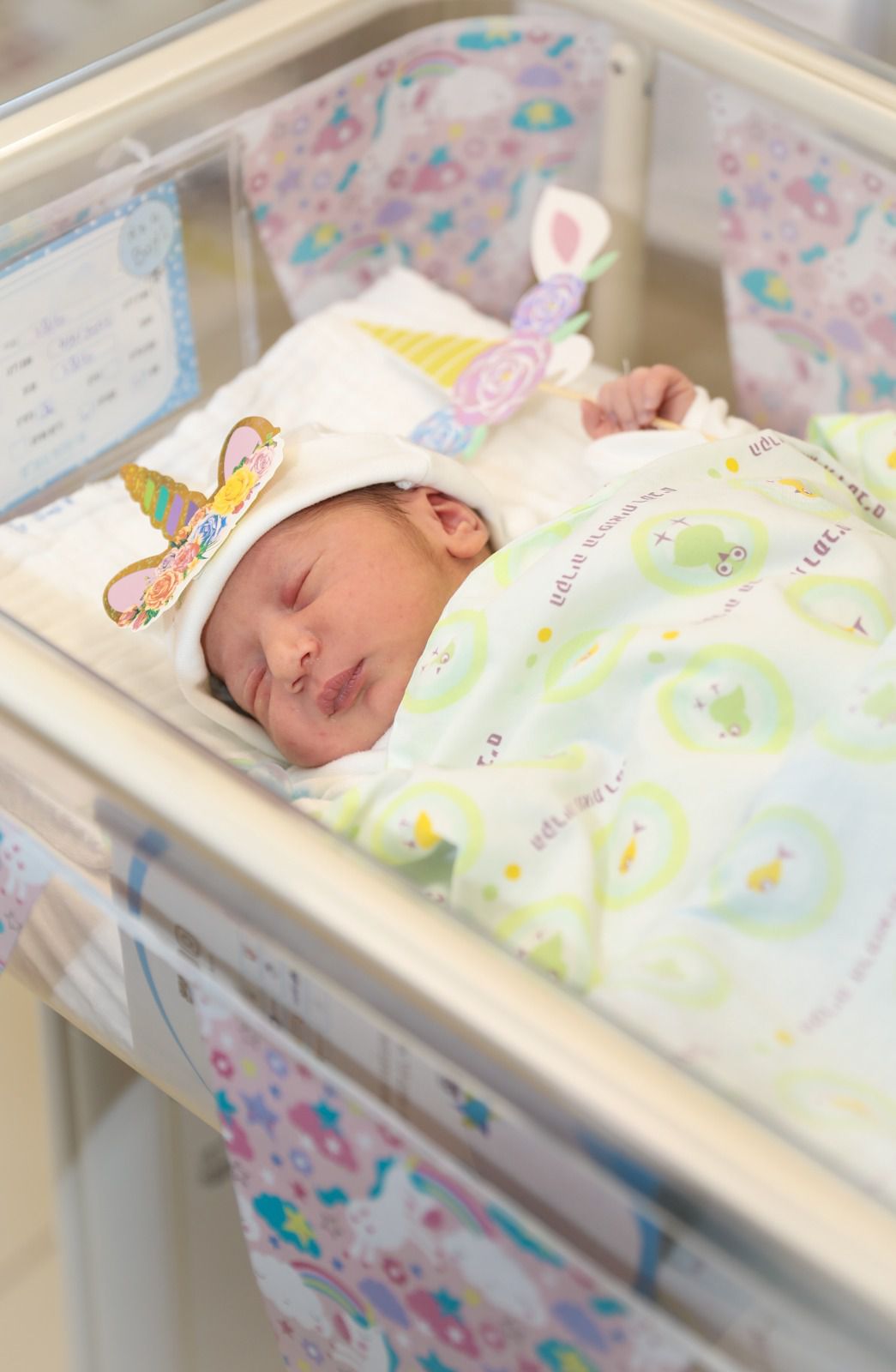 פנומנל: תינוקות בתינוקיה התחפשו לחדי קרן