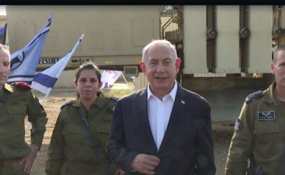 נתניהו בבסיס הגנה אווירית: 'מי שבא לפגוע בנו דמו בראשו'