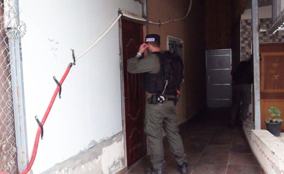 בדואי מהנגב נעצר בחשד להפעלת חברת פרוטקשן