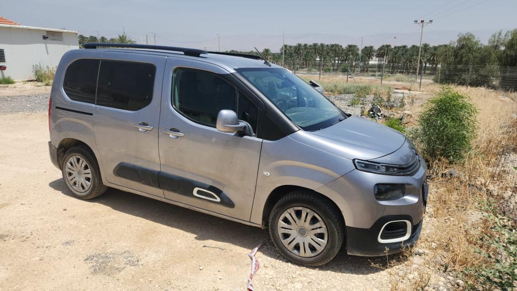 המשטרה עצרה רכב וגילתה שהנהג הוא נער בן 13