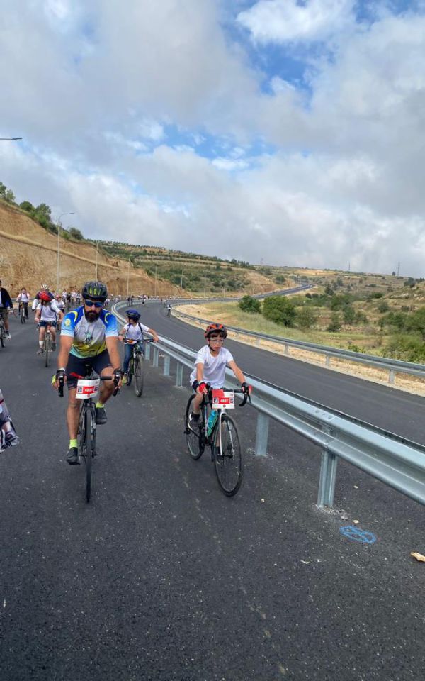 מרגש: מסע האופניים לזכר הנופל מציר המתפללים