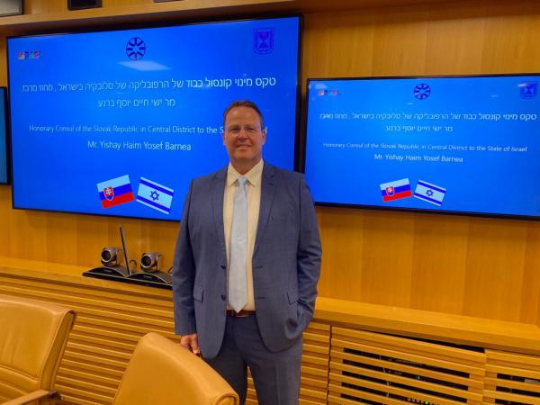 ברנז'ה: המלונאי הסרוג מונה לקונסול הכבוד של סלובקיה