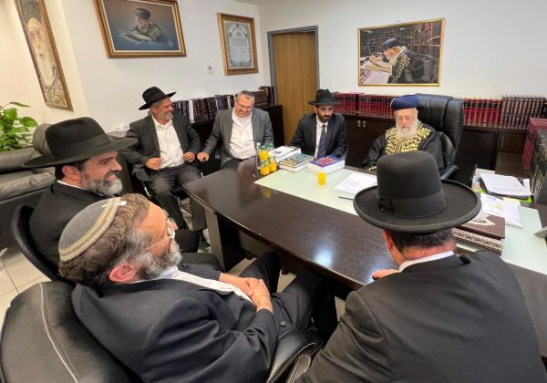 הרב יצחק יוסף לרבנים החדשים: "תתירו כל מה שאתם יכולים"