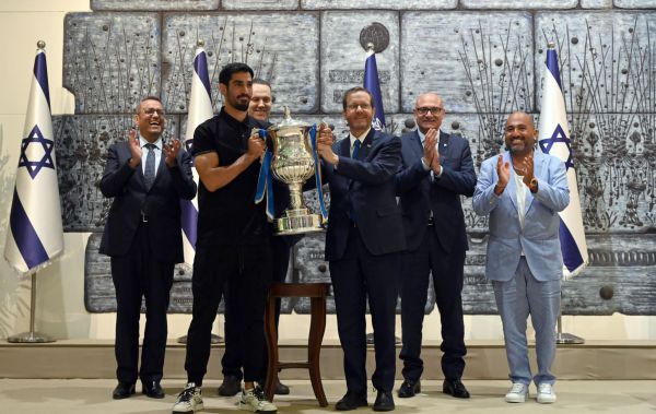 הגביע ניתן לבית"ר: 'המעמד היה צריך להיות יותר משמח'