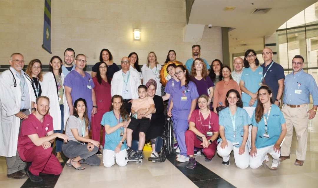 אחרי חודש: בני משפחת דומונוביץ' שוחררו מביה"ח