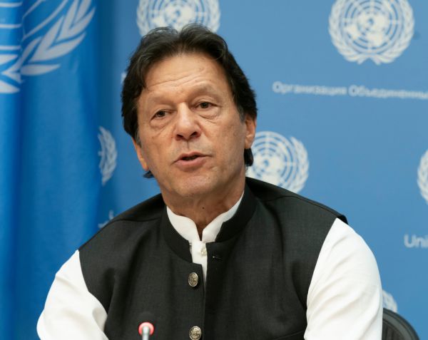 דרמה בפקיסטן: ראש הממשלה לשעבר נעצר