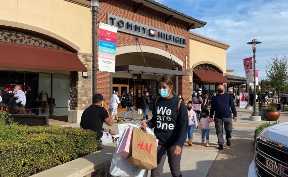 טבח במרכז קניות בטקסס: שמונה בני אדם נהרגו