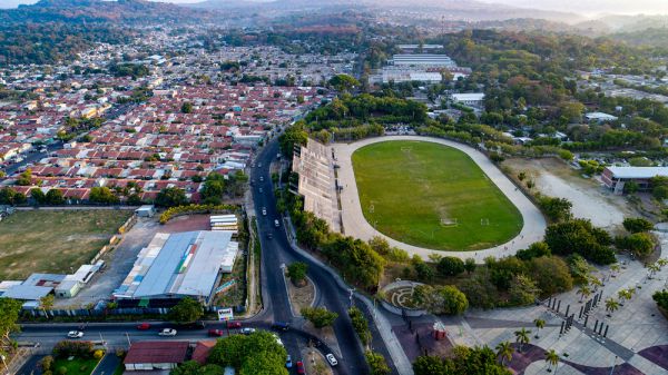 אסון באל סלבדור: לפחות 12 נמחצו למוות באצטדיון