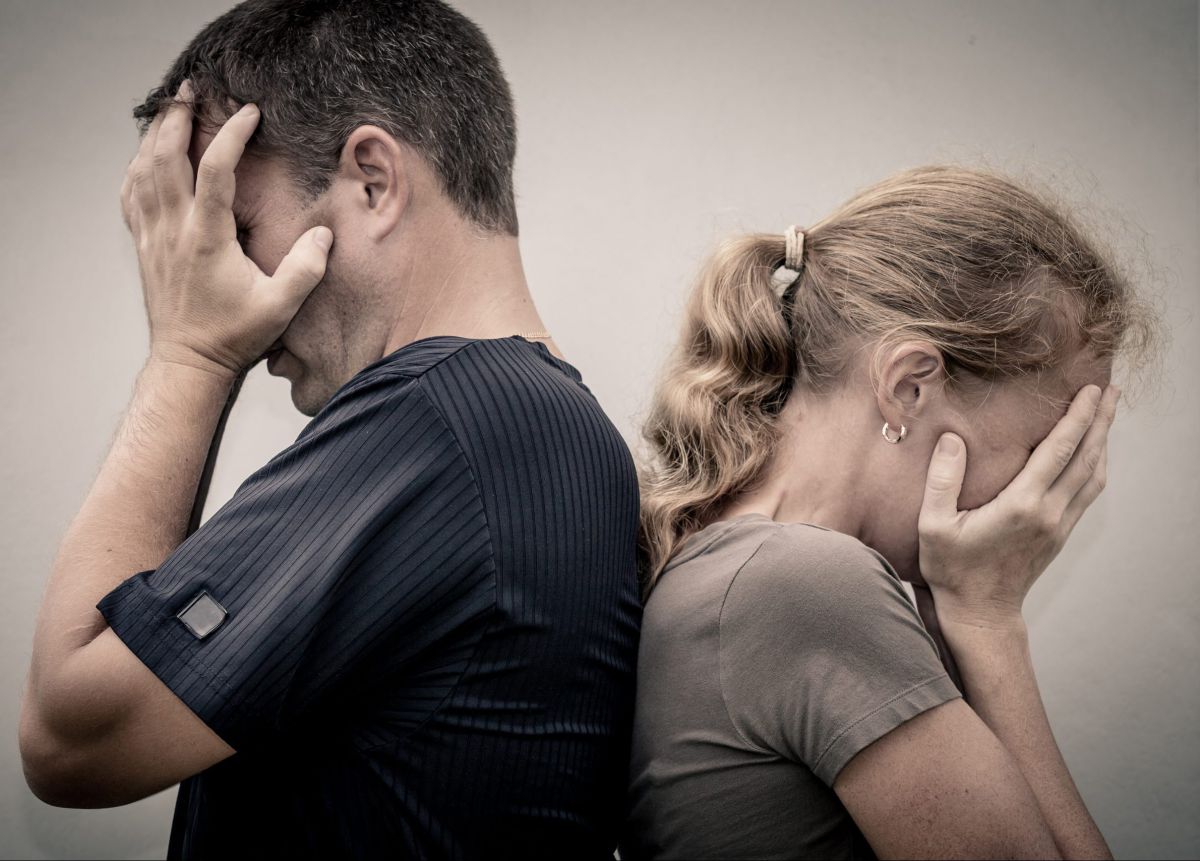 "שמאל ימין שכול" | ביקורת ספרים