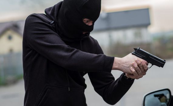 'שוד רומנטי': הגיע לדייט עם 'אישה פיקטיבית' ונשדד