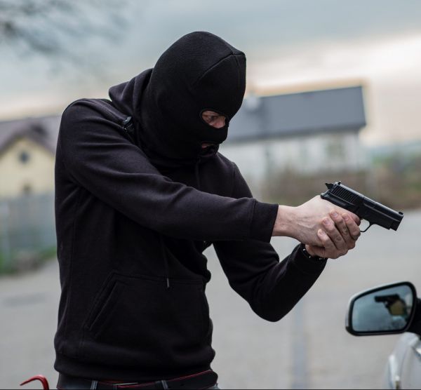 'שוד רומנטי': הגיע לדייט עם 'אישה פיקטיבית' ונשדד